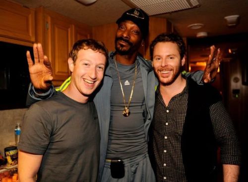 316744_119716281465726_1000028